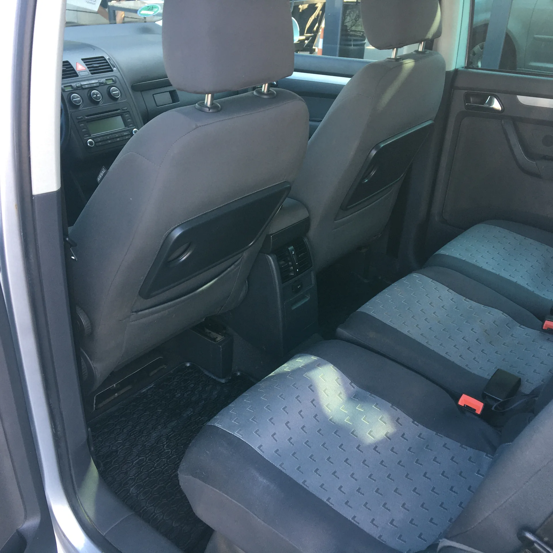 Volkswagen Touran — фото 6