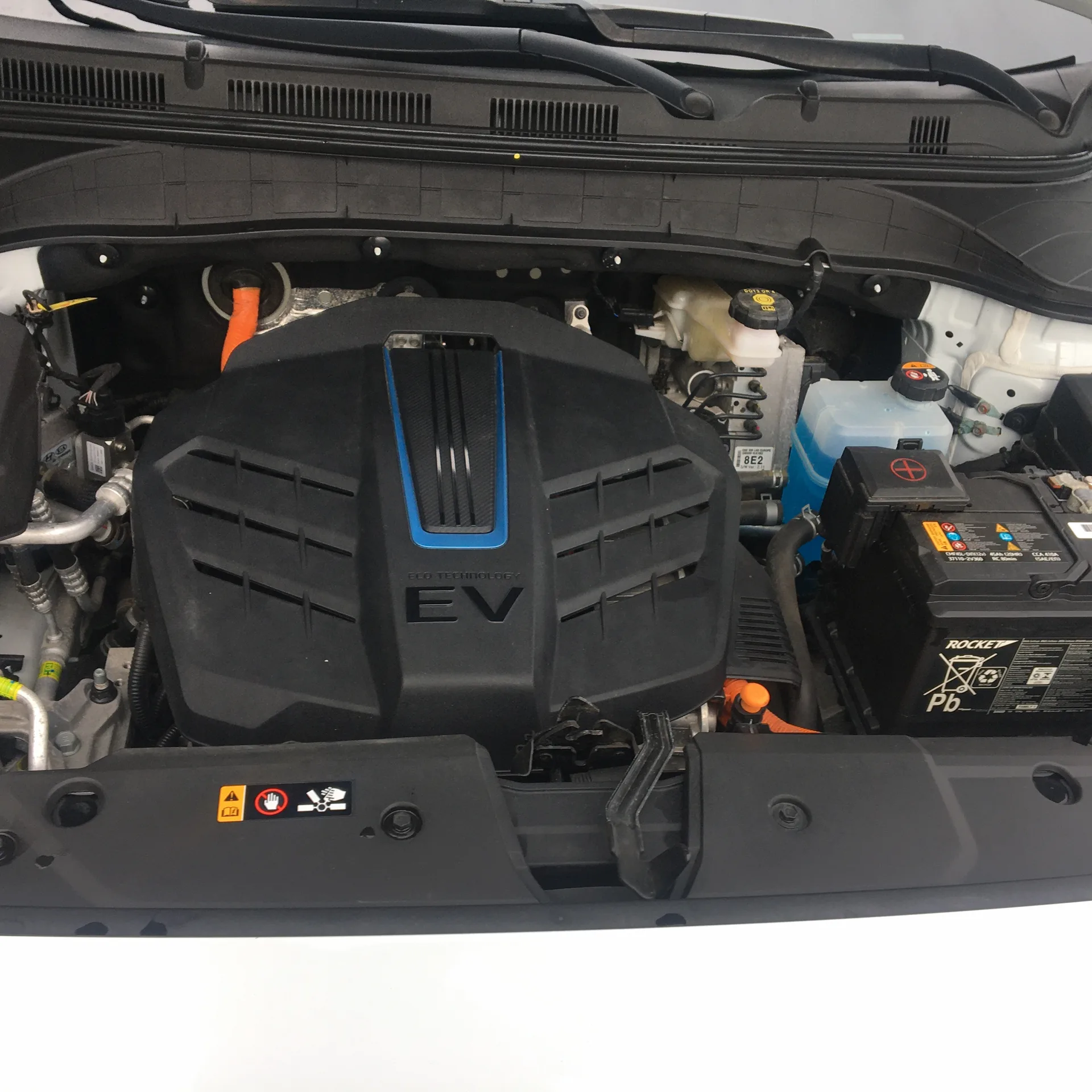 Hyundai Kona — фото 8