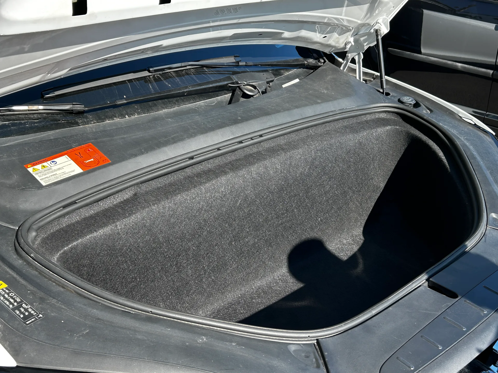 Tesla Model X — фото 11