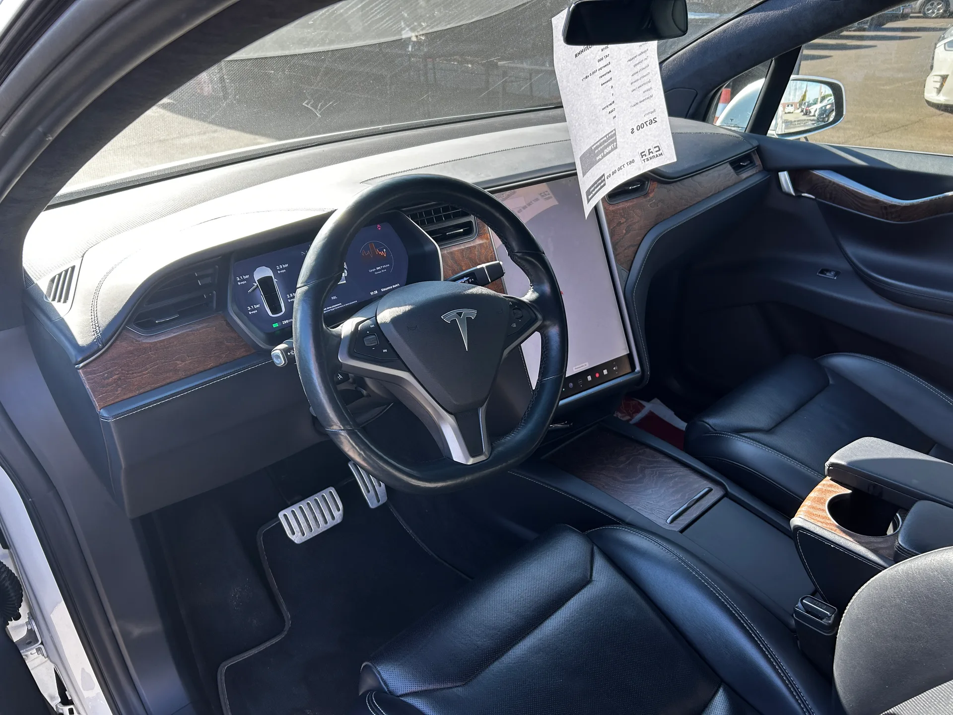 Tesla Model X — фото 6