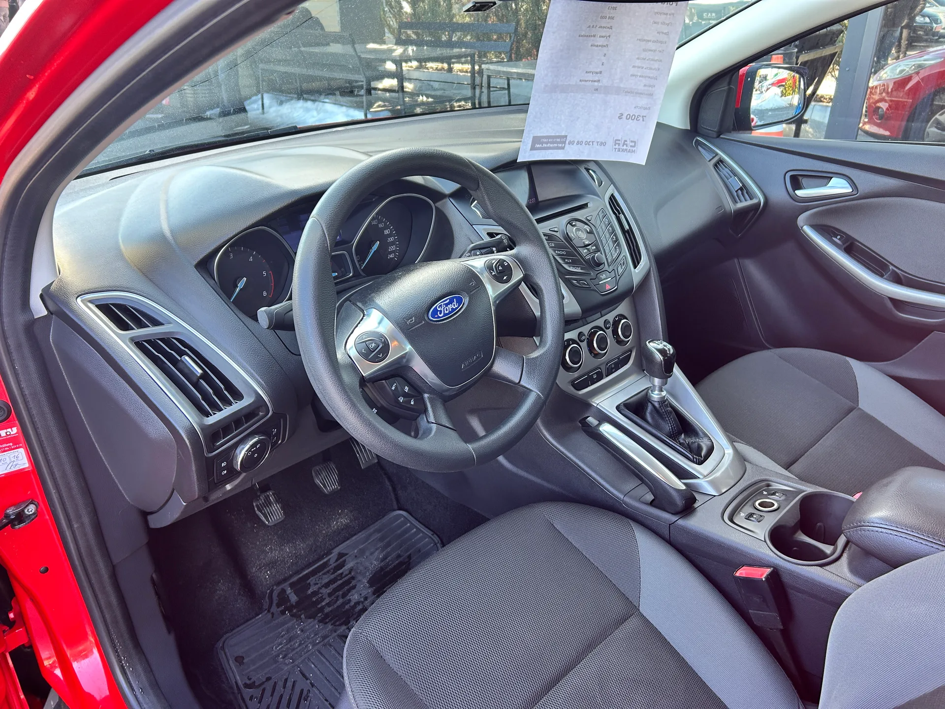 Ford Focus — фото 5