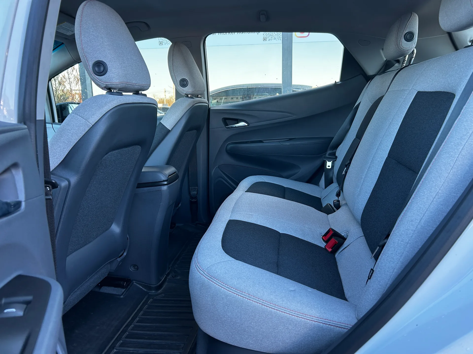 Chevrolet Bolt EV — фото 7