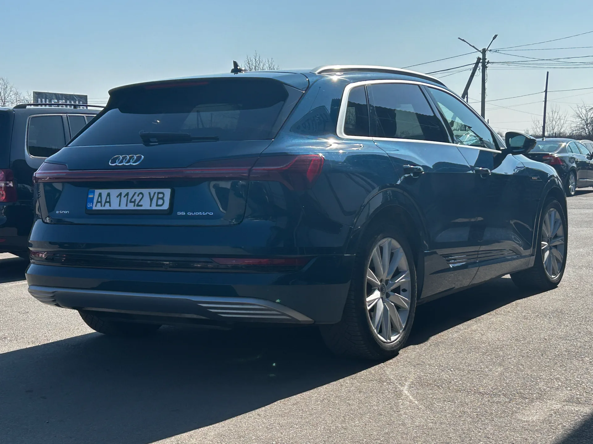 Audi e-tron — фото 3