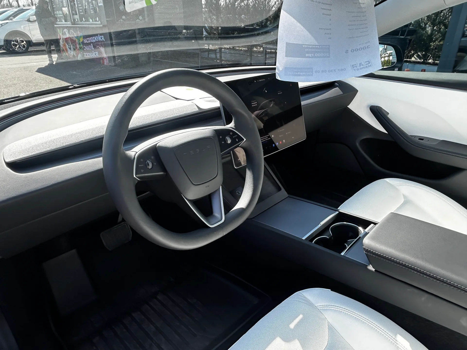 Tesla Model 3 — фото 5