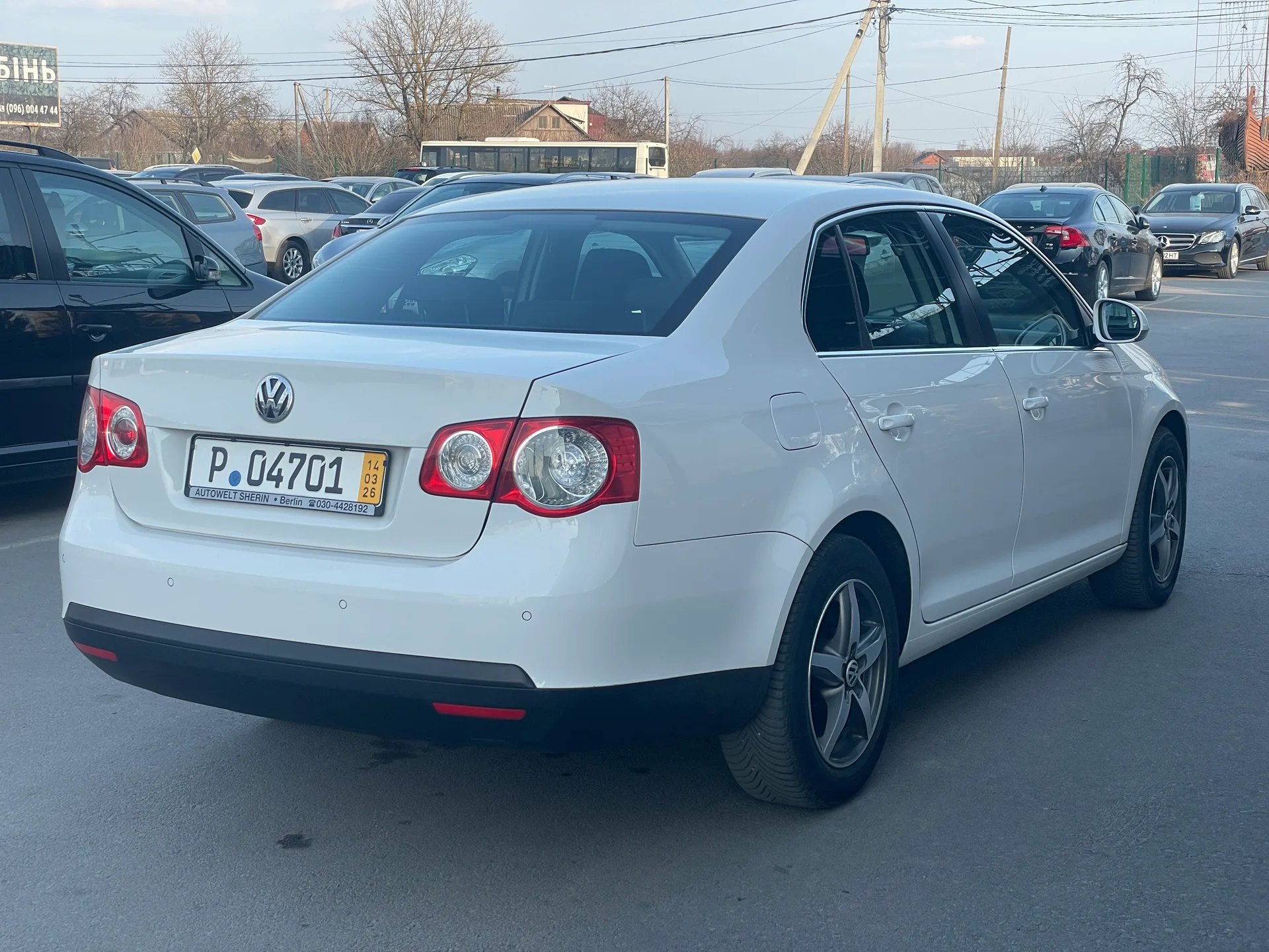 Volkswagen Jetta — фото 3