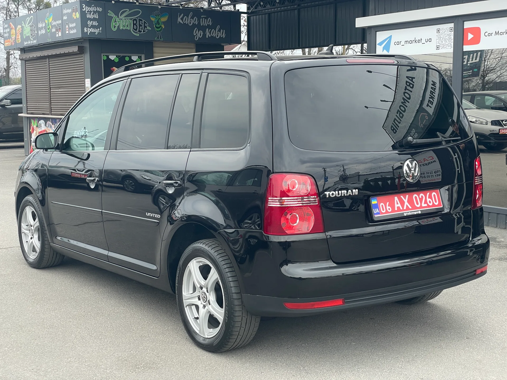 Volkswagen Touran — фото 5