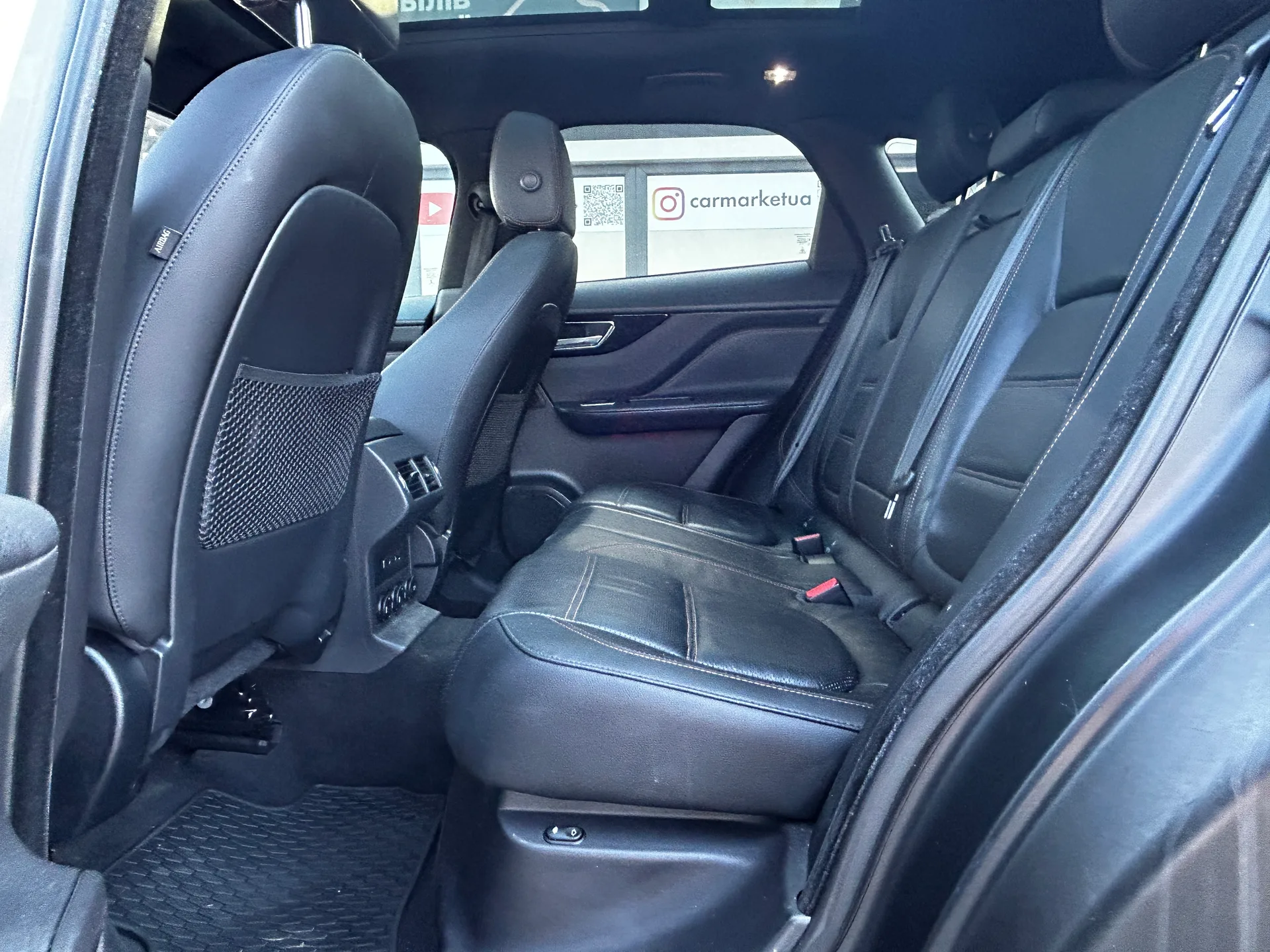 Jaguar F-Pace — фото 8