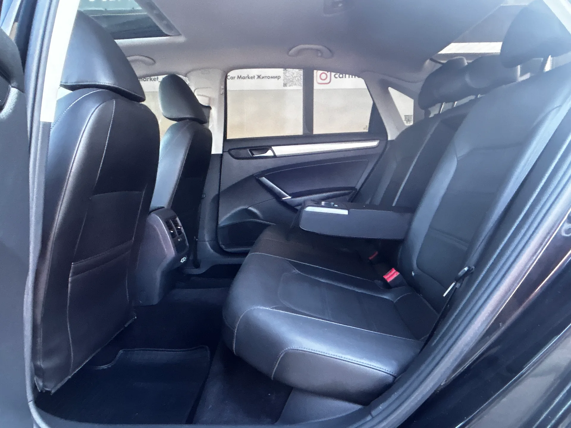 Volkswagen Passat — фото 7