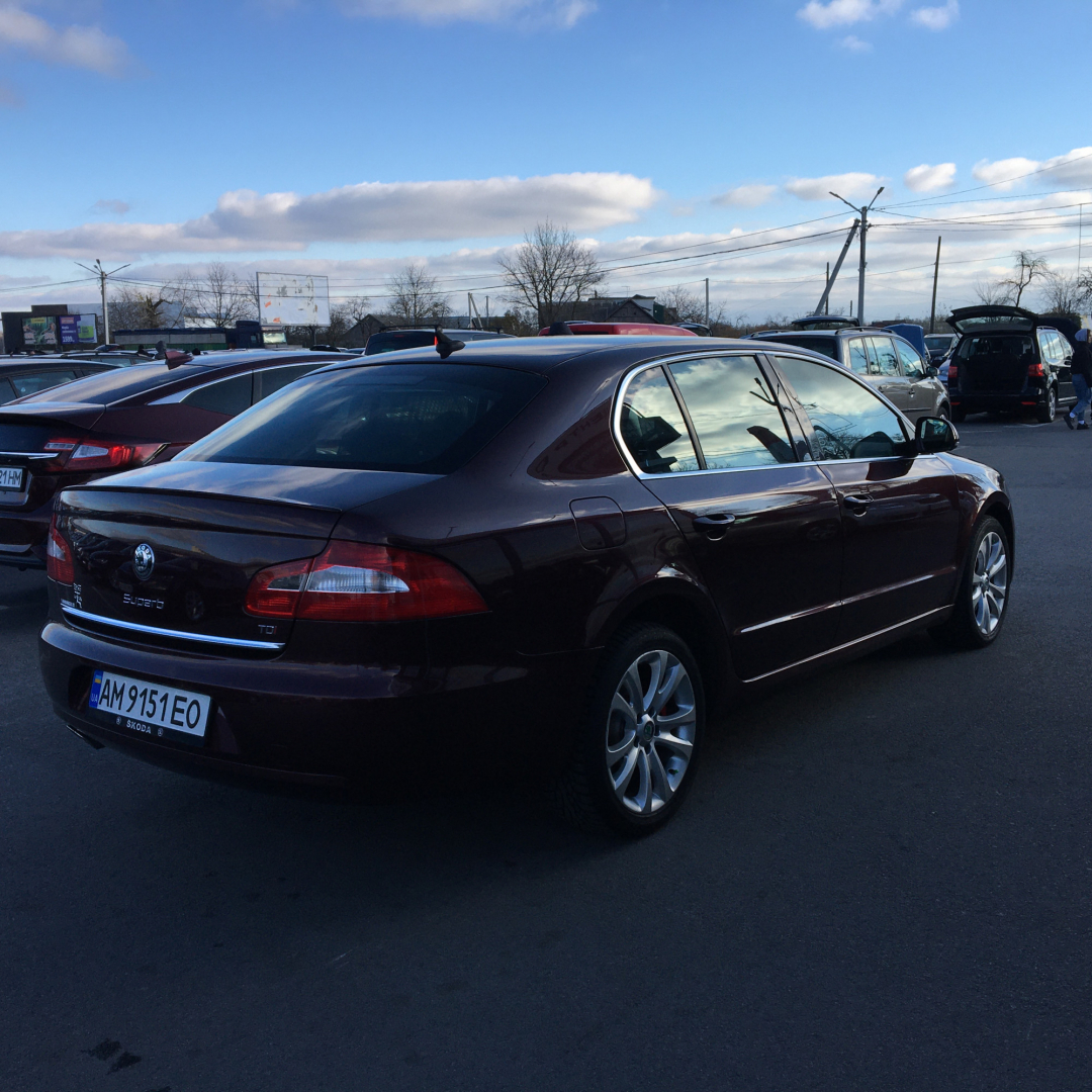 Skoda Superb 2012 Skoda Superb 2012