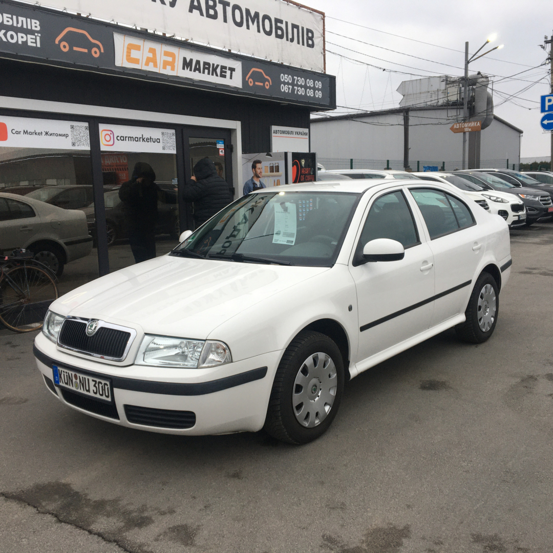 Skoda Octavia Tour 2010 Skoda Octavia Tour 2010