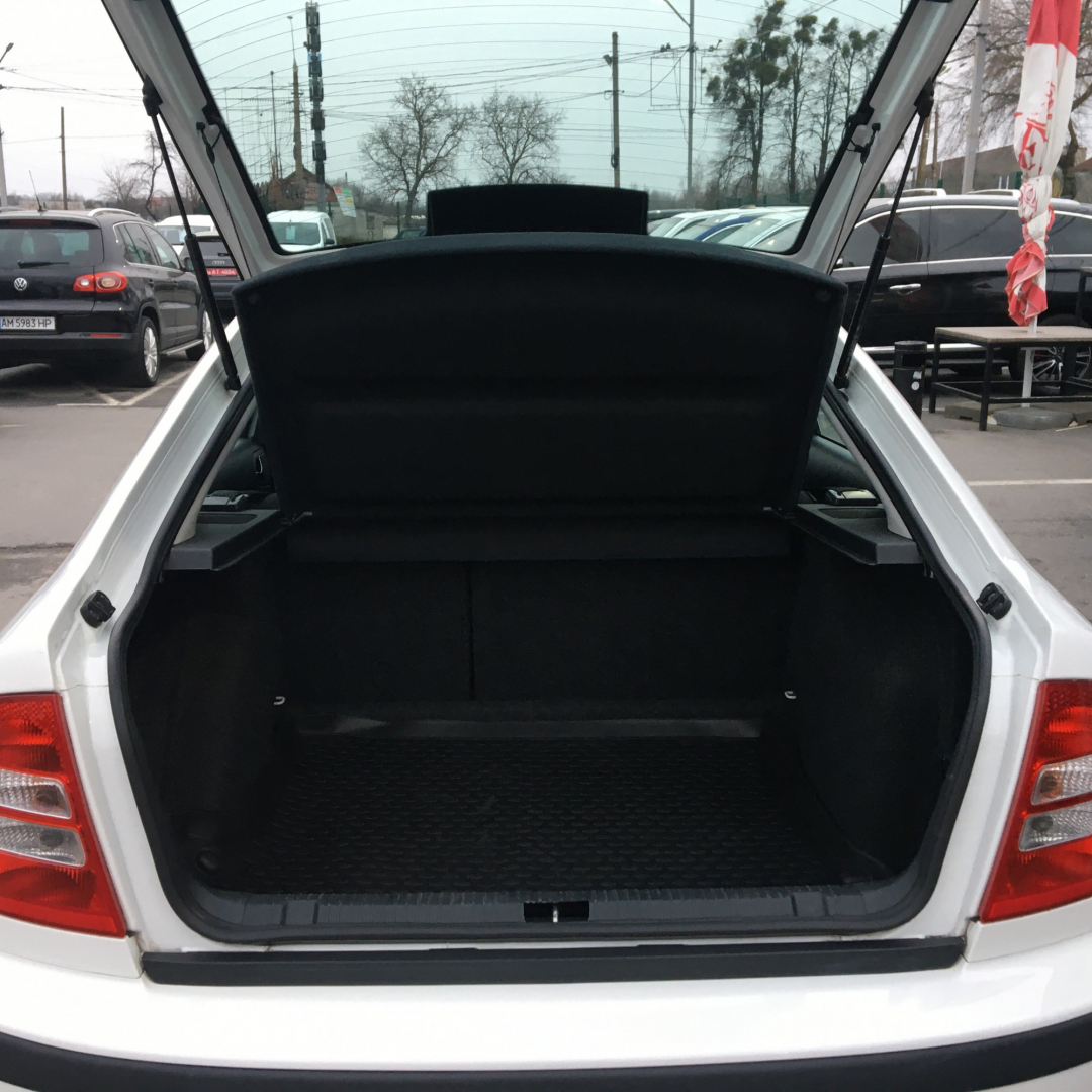 Skoda Octavia Tour 2010 Skoda Octavia Tour 2010