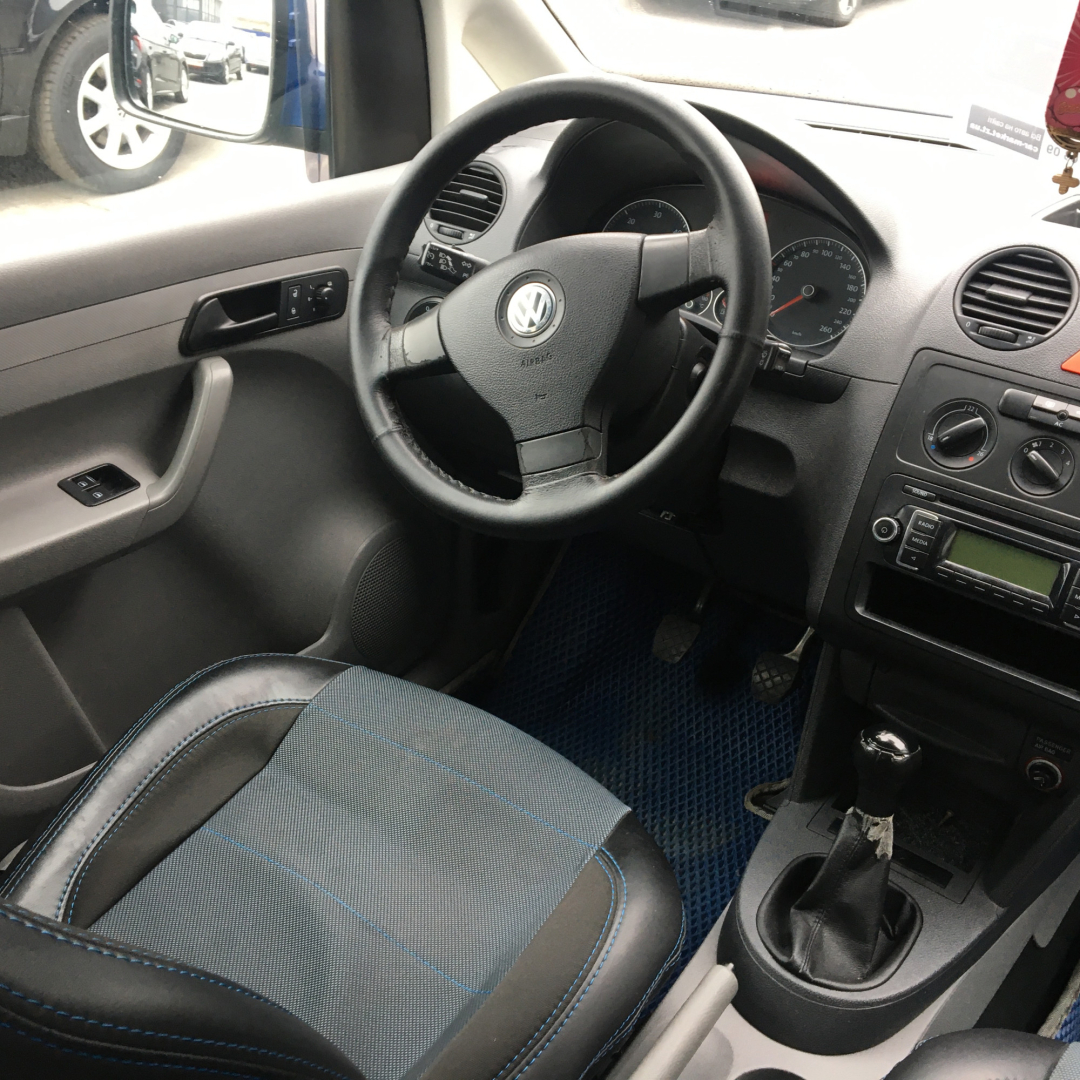 Volkswagen Caddy пасс. 2009 Volkswagen Caddy пасс. 2009