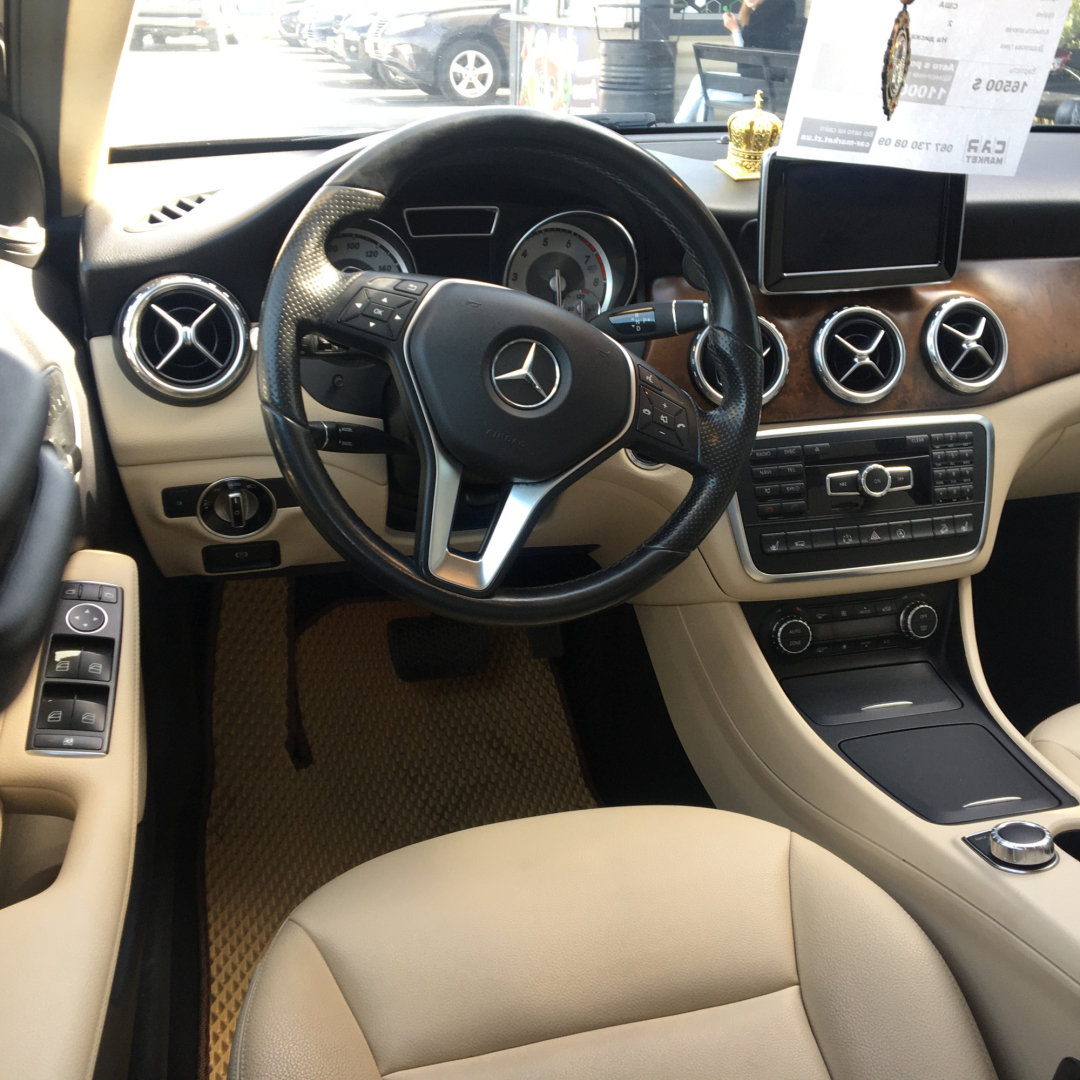 Mercedes-Benz GLA 250 2014 Mercedes-Benz GLA 250 2014