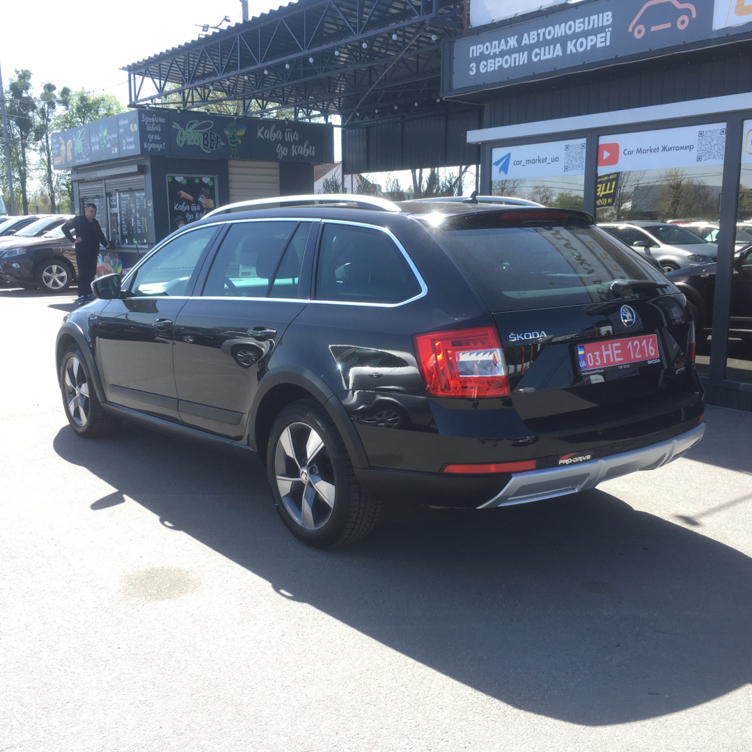 Skoda Octavia Scout 2015 Skoda Octavia Scout 2015