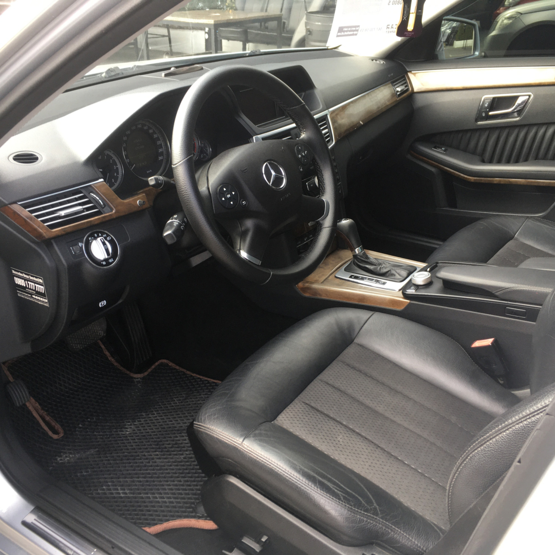 Mercedes-Benz E 220 2009 Mercedes-Benz E 220 2009