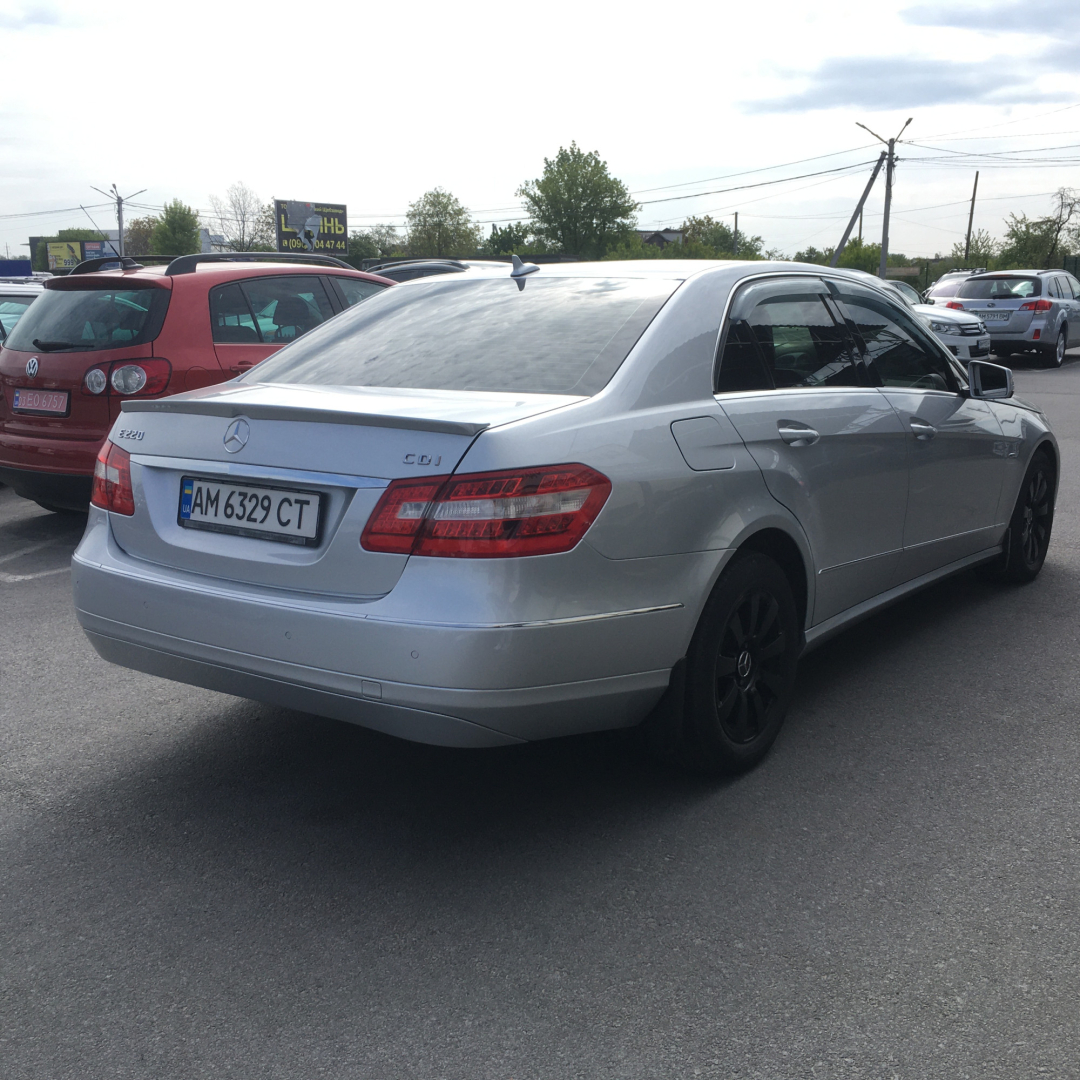 Mercedes-Benz E 220 2009 Mercedes-Benz E 220 2009