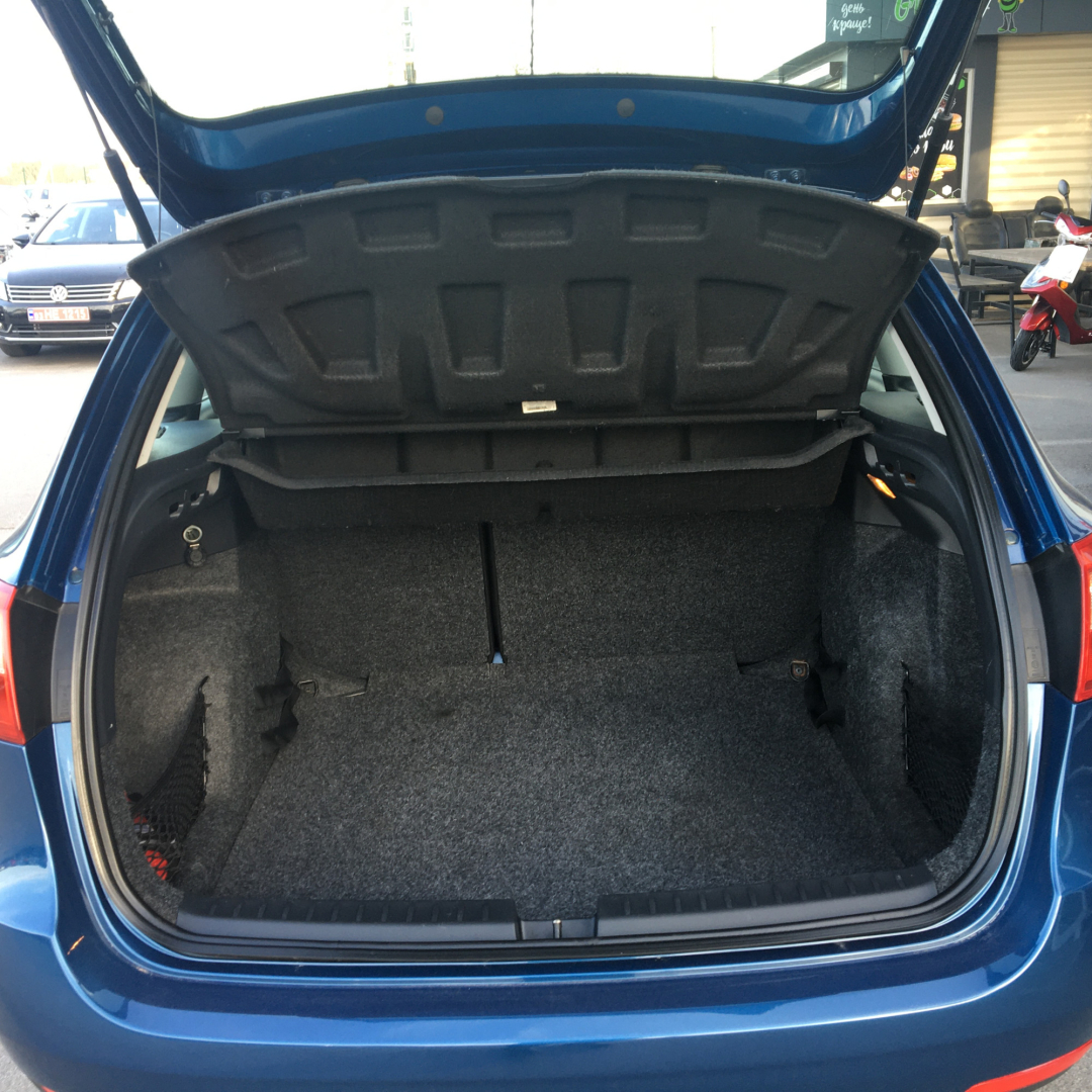 SEAT Ibiza 2012 SEAT Ibiza 2012