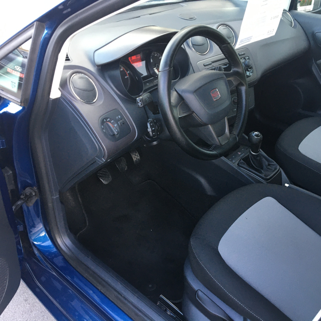 SEAT Ibiza 2012 SEAT Ibiza 2012