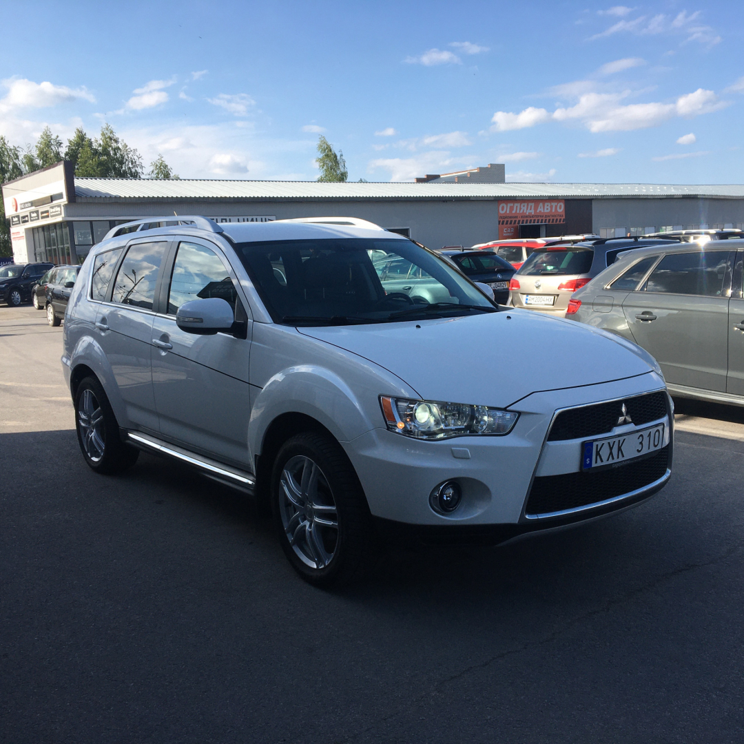 Mitsubishi Outlander XL 2010 Mitsubishi Outlander XL 2010