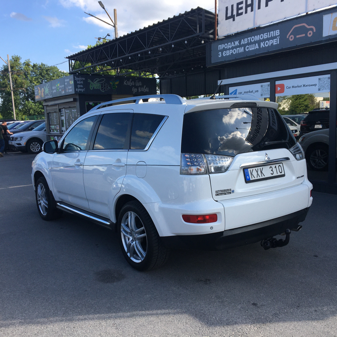 Mitsubishi Outlander XL 2010 Mitsubishi Outlander XL 2010