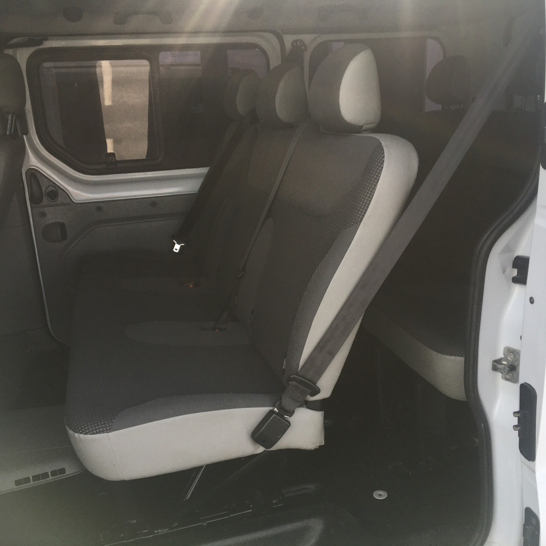 Opel Vivaro пасс. 2008 Opel Vivaro пасс. 2008