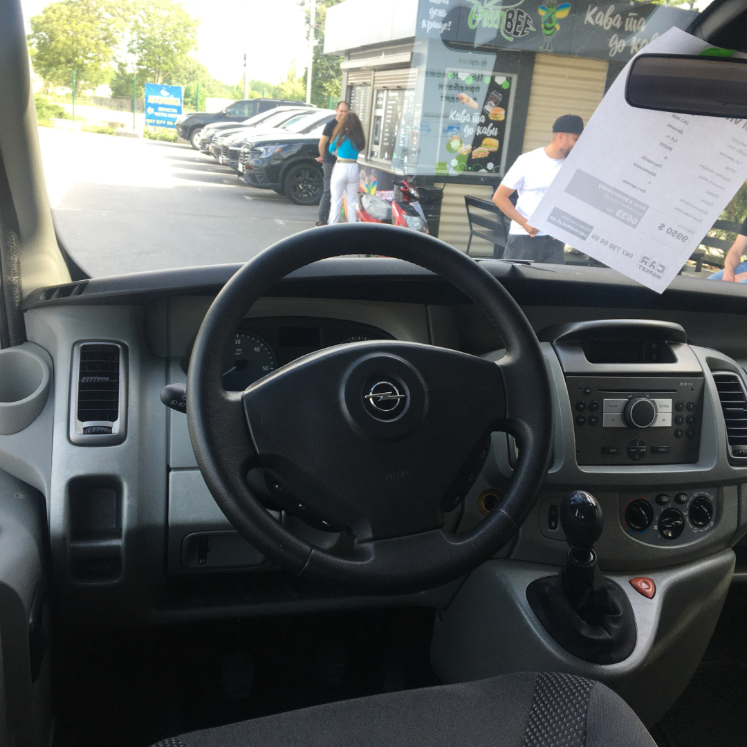 Opel Vivaro пасс. 2008 Opel Vivaro пасс. 2008