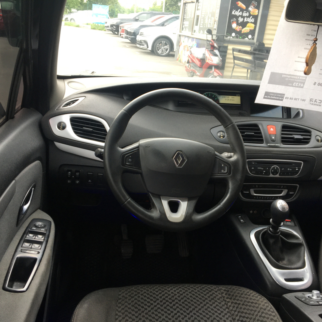 Renault Grand Scenic 2011 Renault Grand Scenic 2011