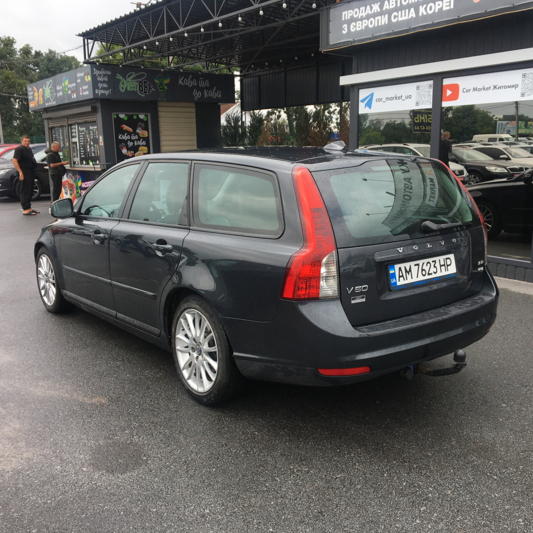 Volvo V50 2010 Volvo V50 2010