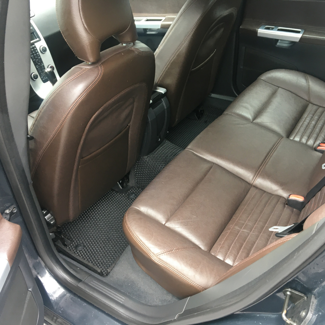 Volvo V50 2010 Volvo V50 2010