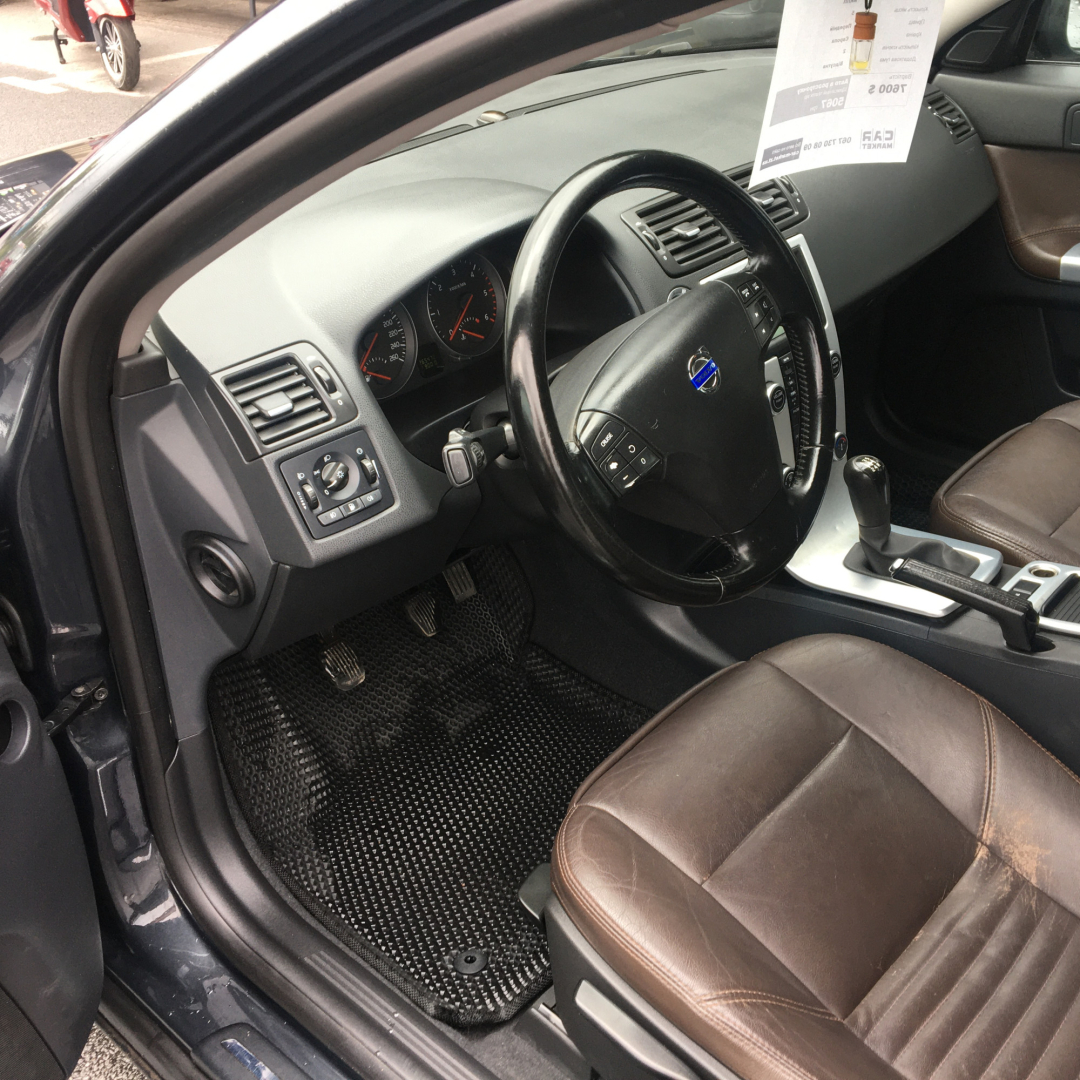 Volvo V50 2010 Volvo V50 2010