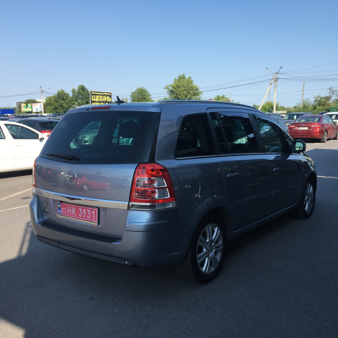 Opel Zafira 2010 Opel Zafira 2010
