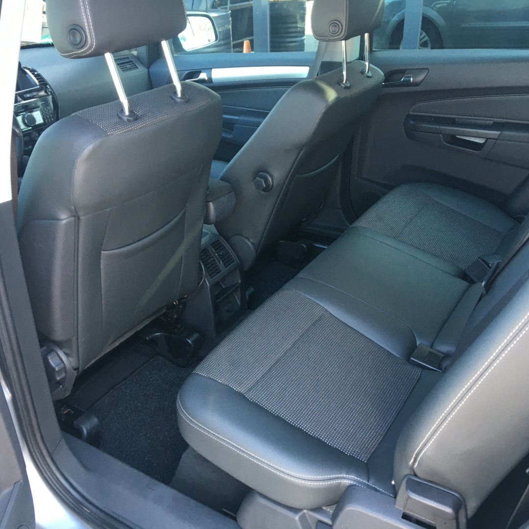 Opel Zafira 2010 Opel Zafira 2010