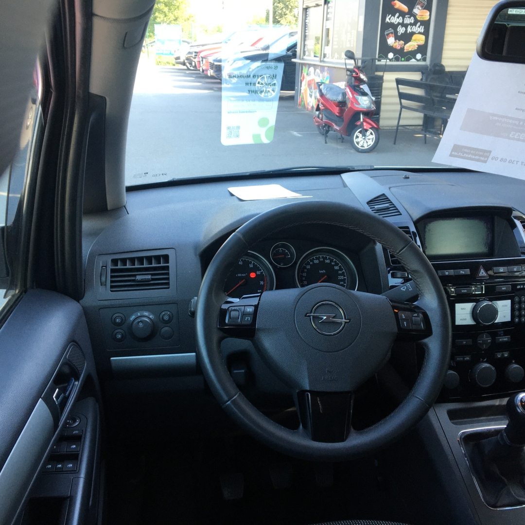 Opel Zafira 2010 Opel Zafira 2010