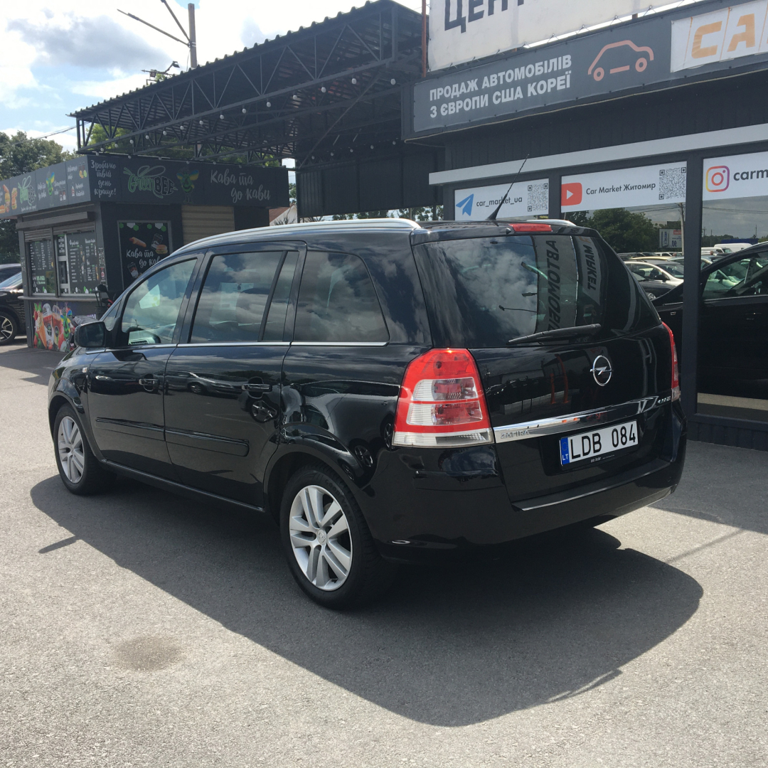 Opel Zafira 2010 Opel Zafira 2010