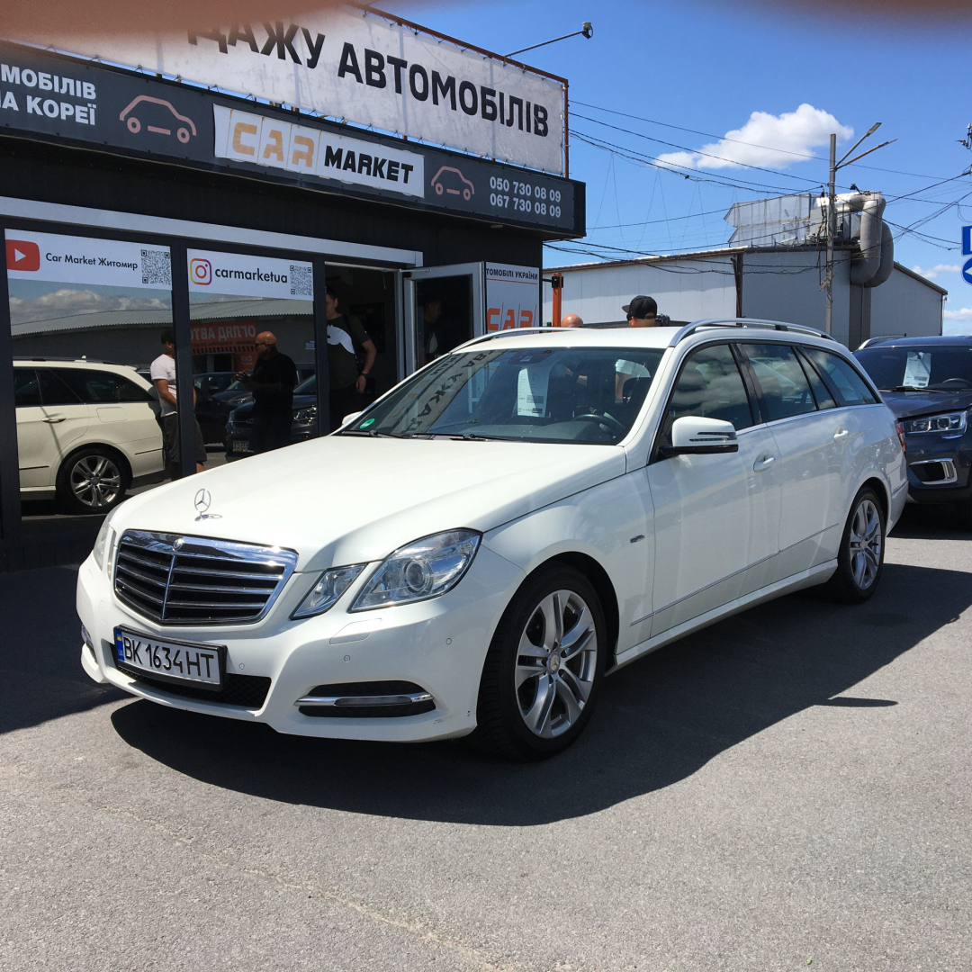 Mercedes-Benz E 250 2011 Mercedes-Benz E 250 2011