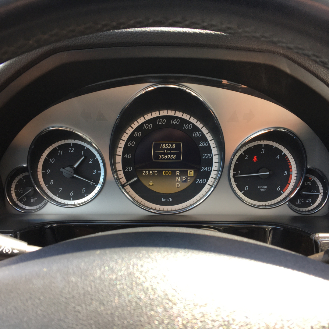 Mercedes-Benz E 250 2011 Mercedes-Benz E 250 2011