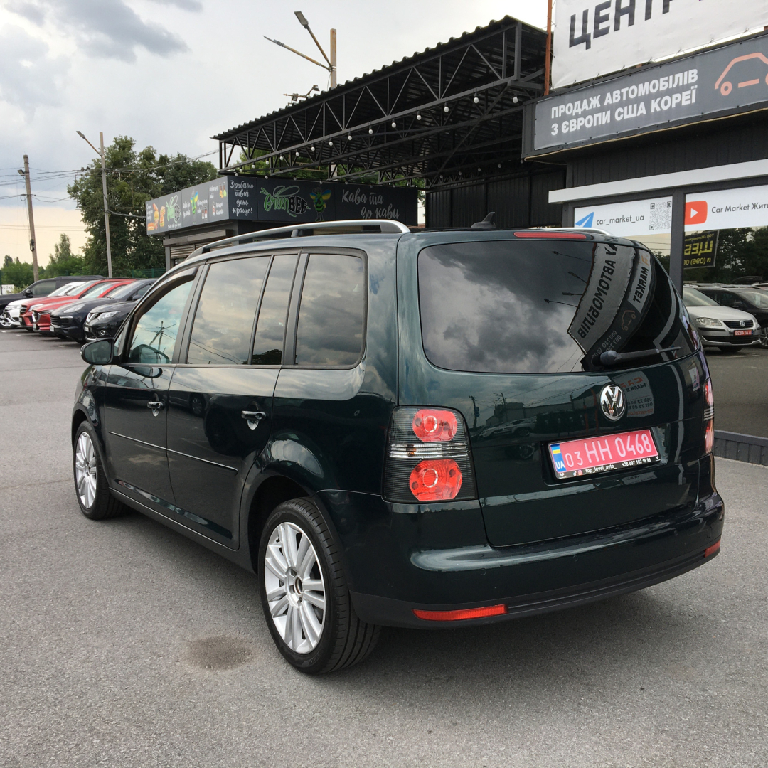 Volkswagen Touran 2010 Volkswagen Touran 2010