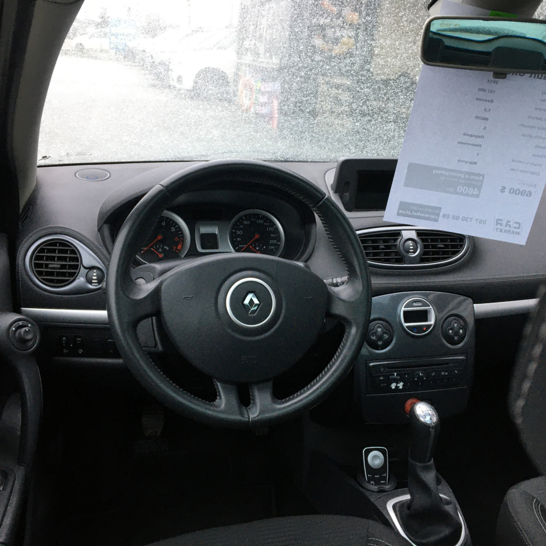 Renault Clio 2011 Renault Clio 2011