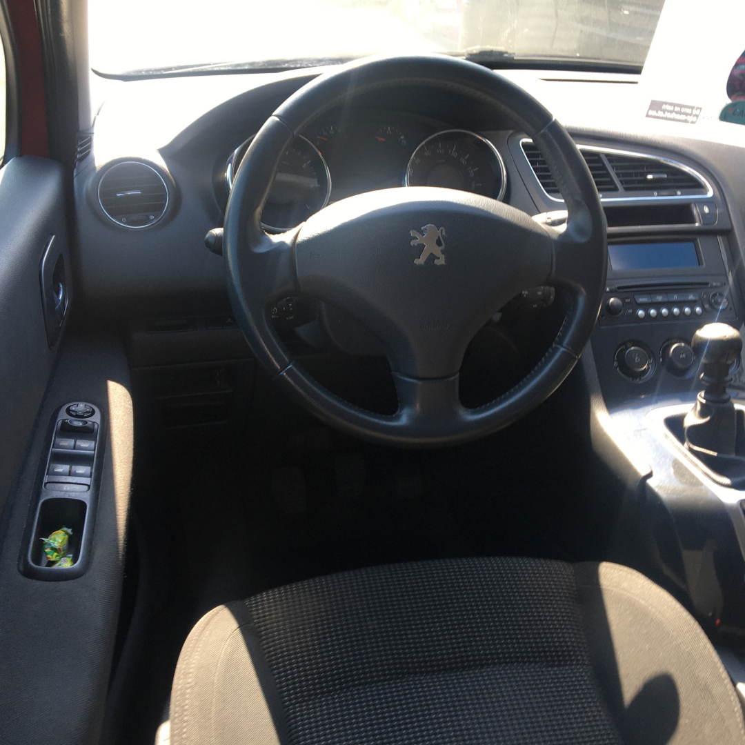 Peugeot 5008 2010 Peugeot 5008 2010