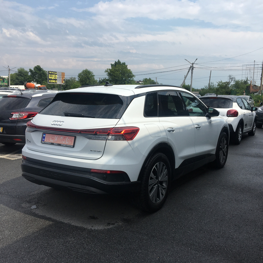 Audi Q4 e-tron 2022 Audi Q4 e-tron 2022