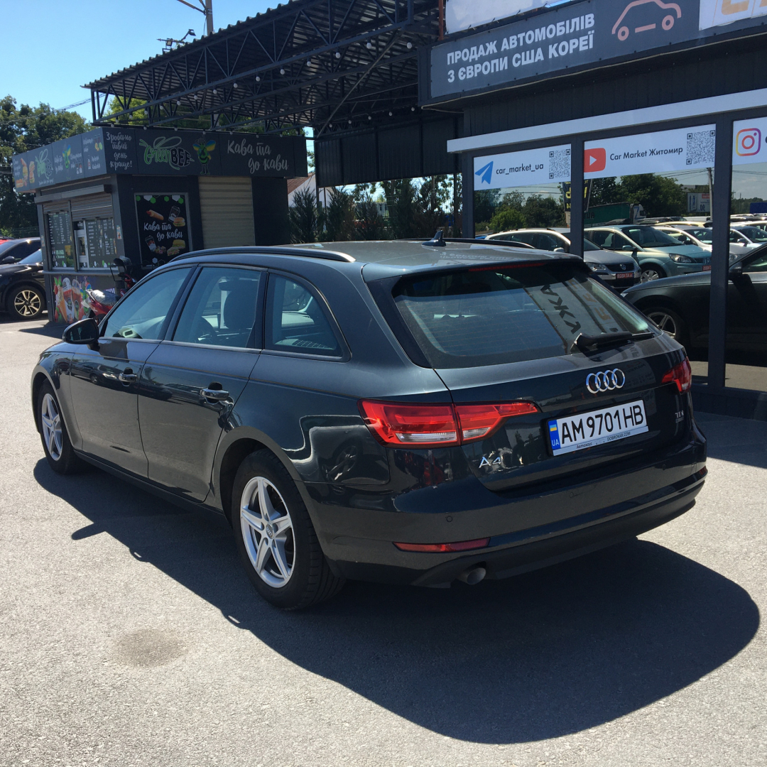 Audi A4 2017 Audi A4 2017