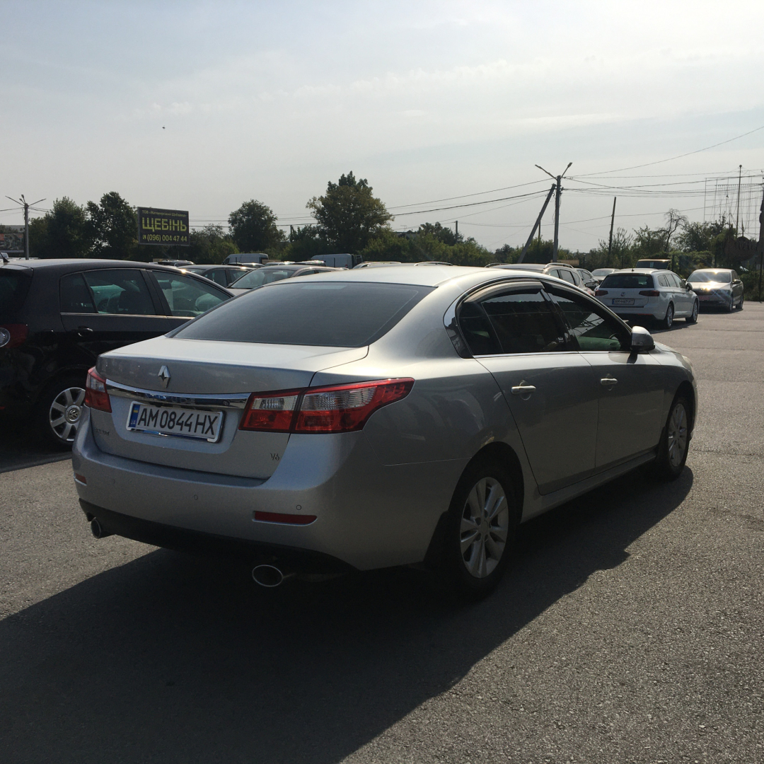 Renault Latitude 2010 Renault Latitude 2010