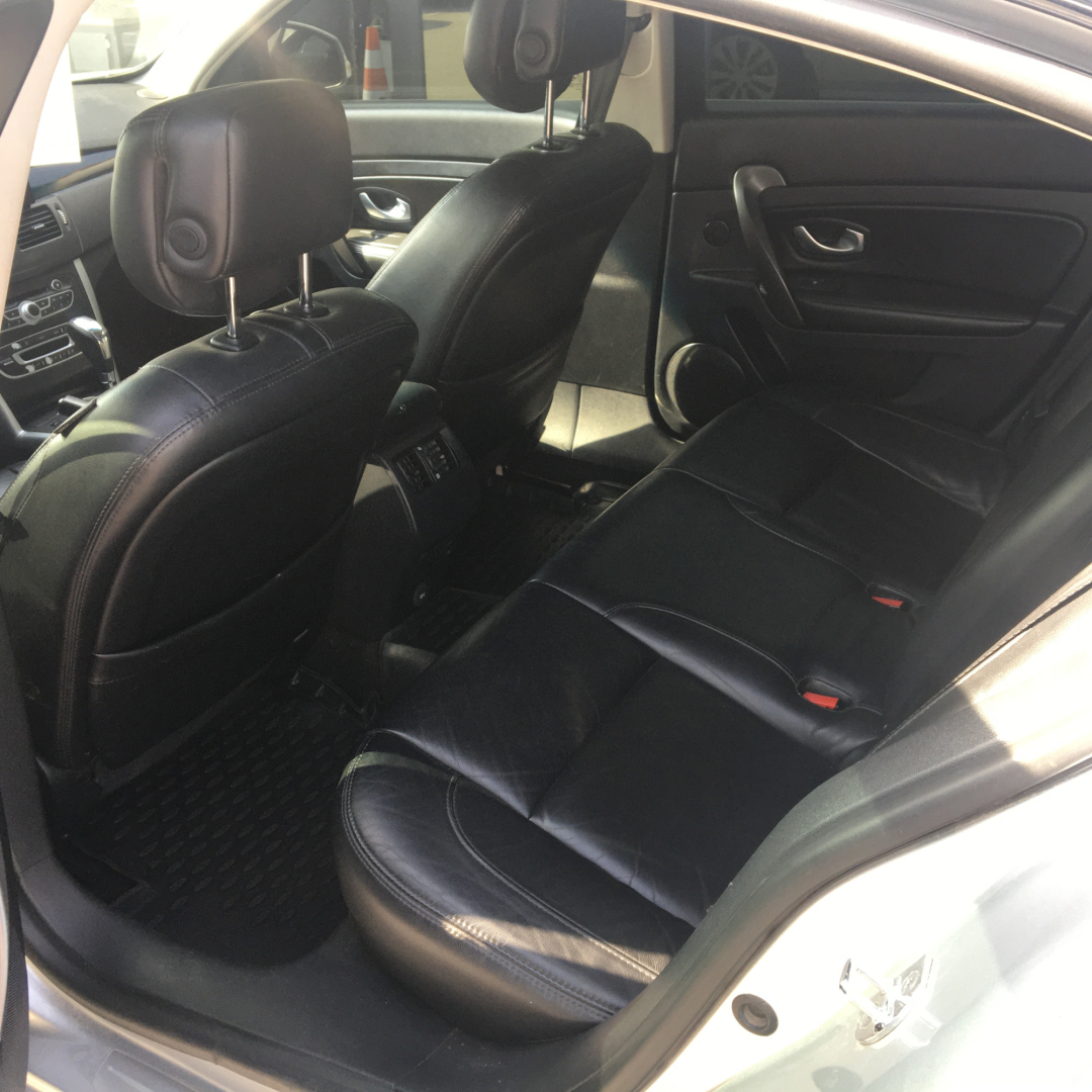 Renault Latitude 2010 Renault Latitude 2010