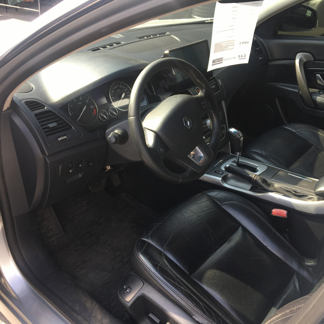 Renault Latitude 2010 Renault Latitude 2010