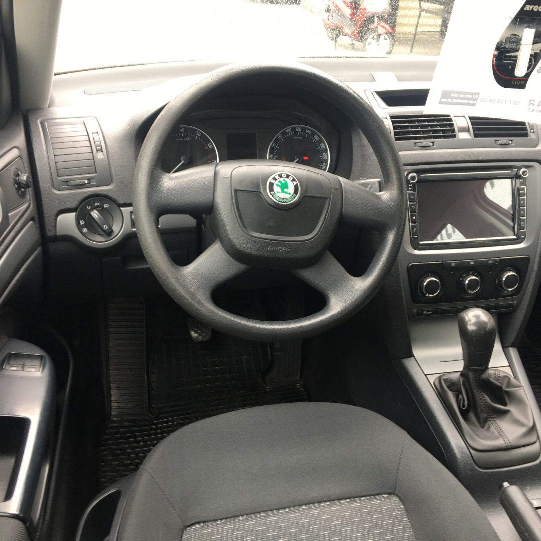 Skoda Octavia 2011 Skoda Octavia 2011