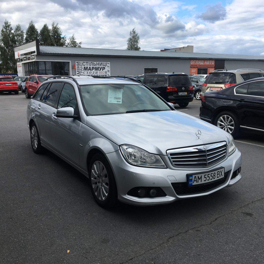 Mercedes-Benz C 200 2011 Mercedes-Benz C 200 2011