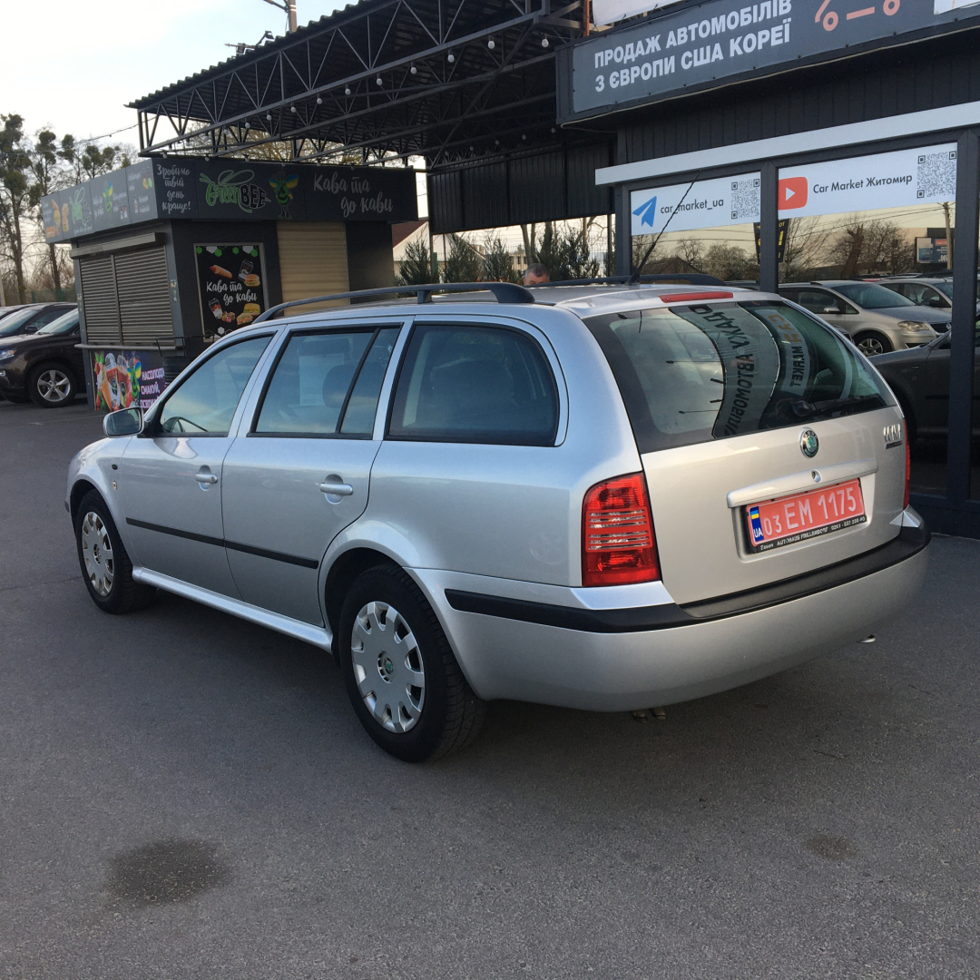 Skoda Octavia Tour 2001 Skoda Octavia Tour 2001