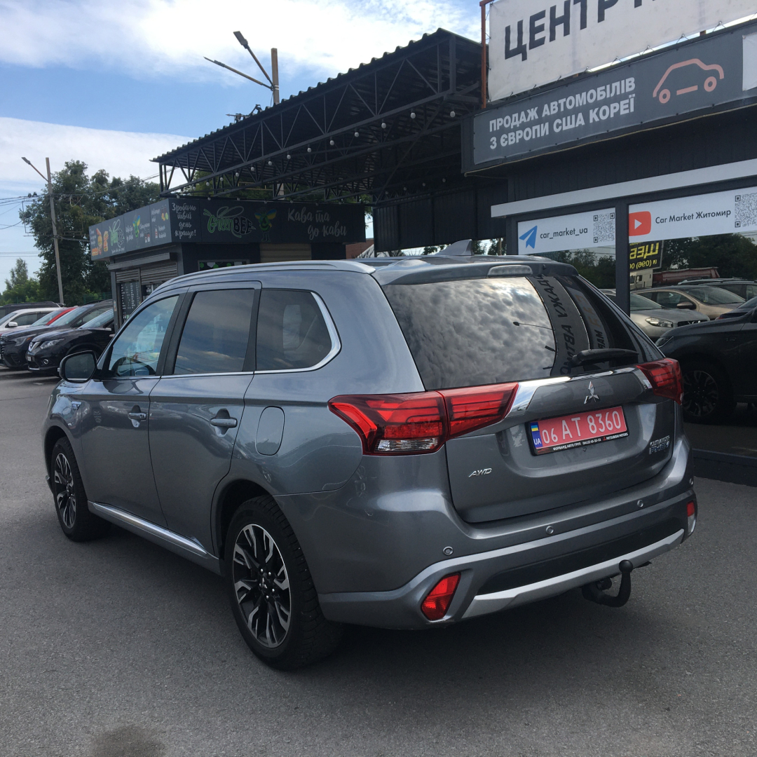 Mitsubishi Outlander PHEV 2016 Mitsubishi Outlander PHEV 2016
