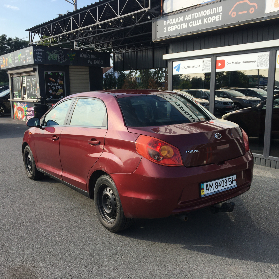 ЗАЗ Forza 2012 ЗАЗ Forza 2012