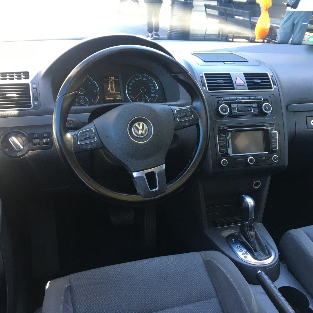 Volkswagen Touran 2012 Volkswagen Touran 2012